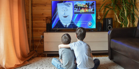 4 Best Live TV Streaming Services